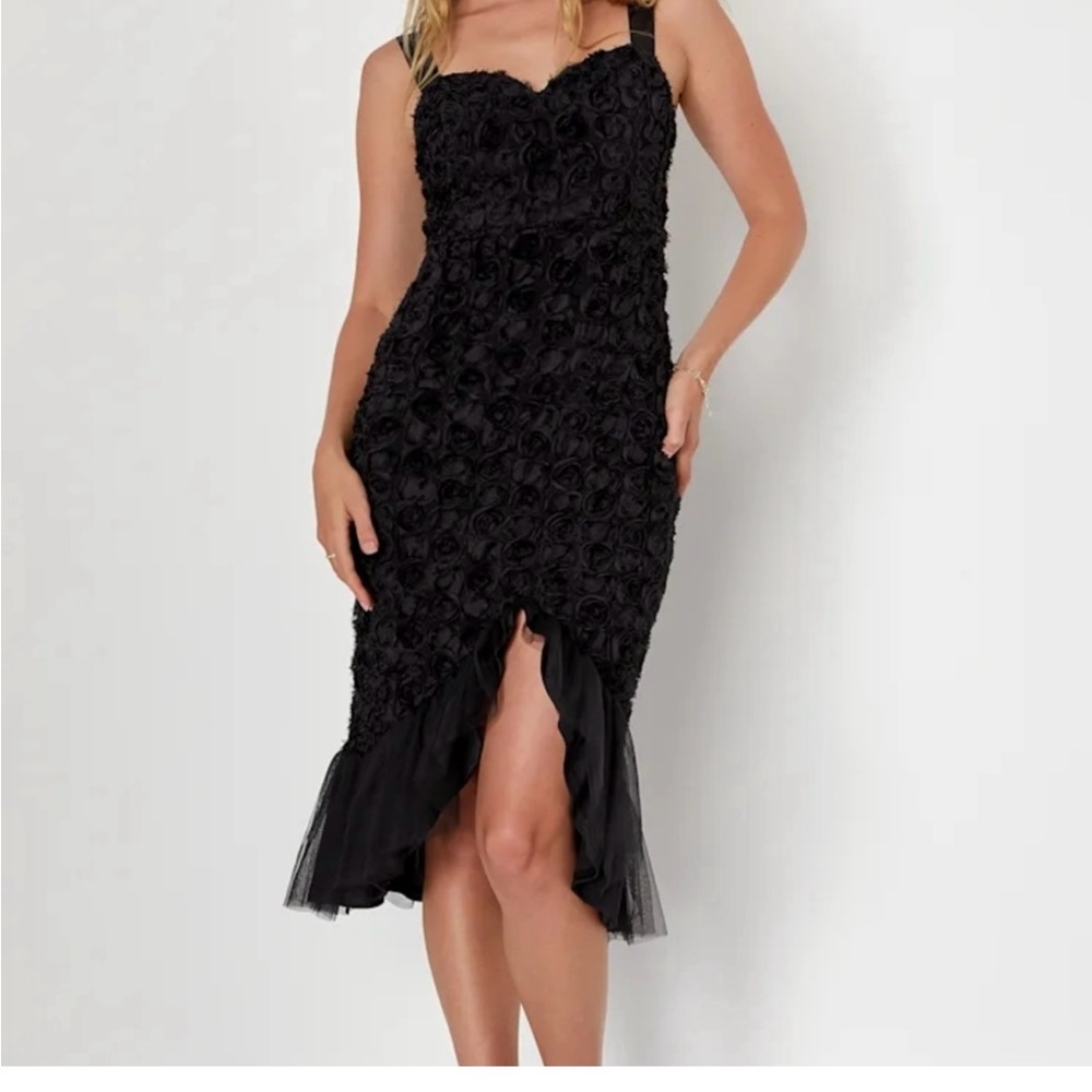 Lulu's Black Textured Midi Dress